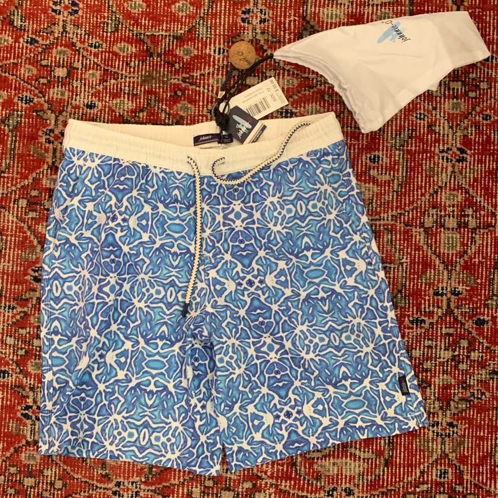 NWT Johnnie O Board Shorts size 12